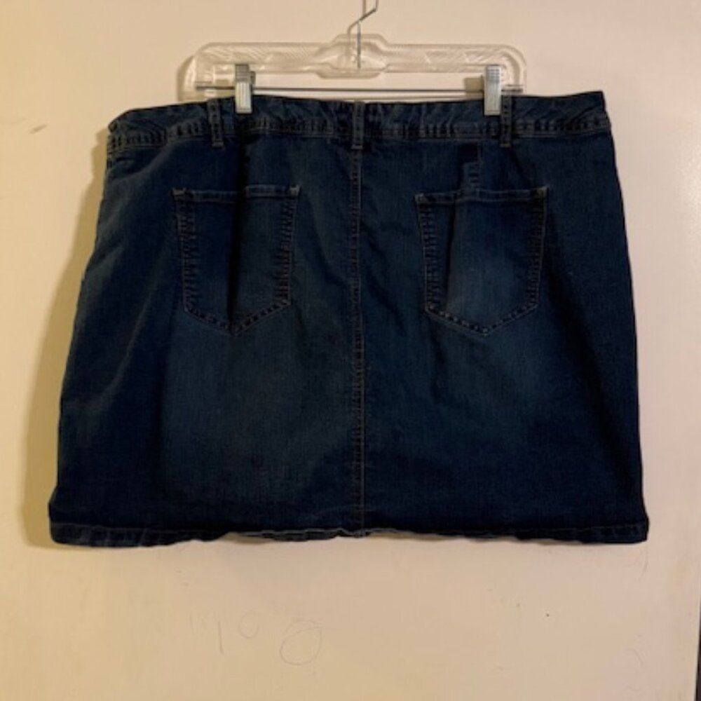 ST.JOHN'S BAY Denim-Like Skort Size 22W - Picture 2 of 4